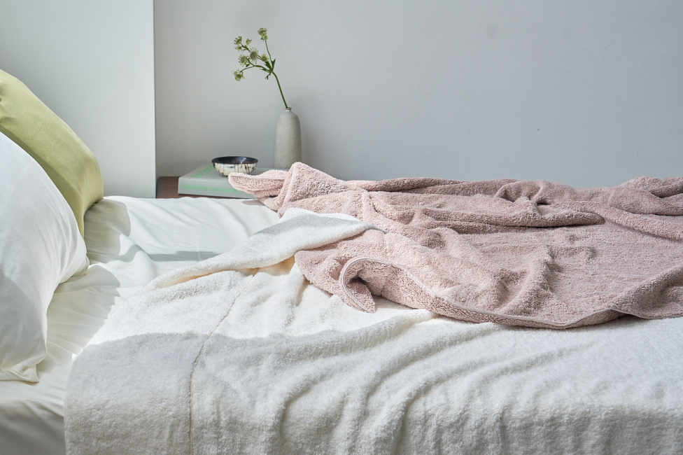 自然の色から着想した高級感を感じるカラーバリエーション